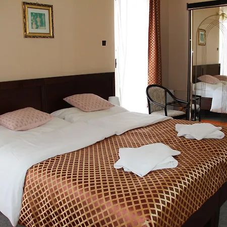 Hotell Roosevelt 3*