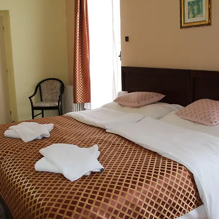 Hotell Roosevelt 3*