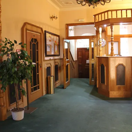 罗斯福饭店 酒店 3*