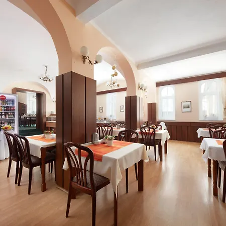 Roosevelt Hotell 3*